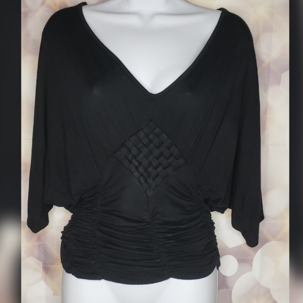 🌴 American Rag Cie off the shoulder top